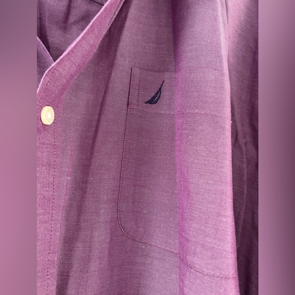 Nautica Classic Fit Men’s Dress Shirt Iridescent Purple 16 1/2 32/33 Like New - Picture 4 of 7